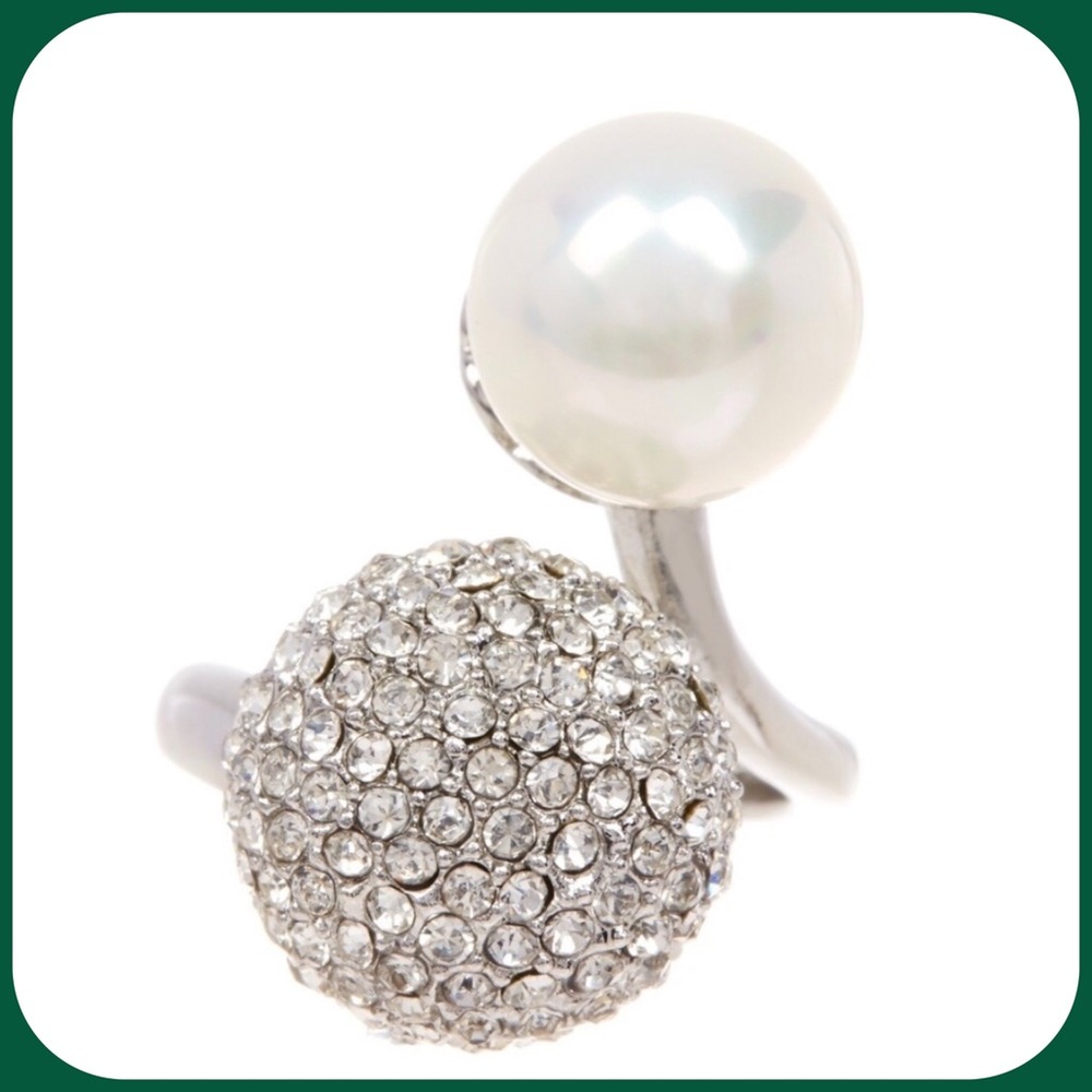 Beautiful Crystal Pave & Pearl Ring